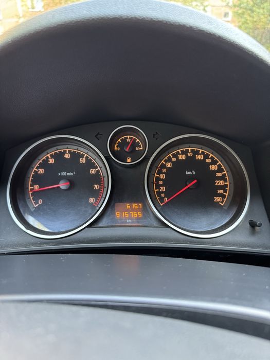 Продам Opel astra h 1.6 бенз