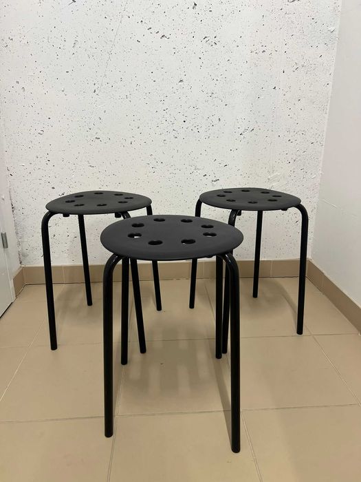 3x Czarne Stolek