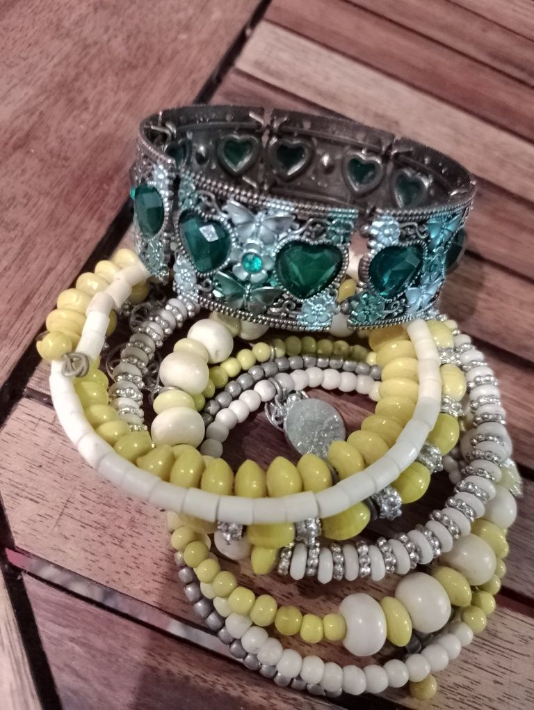 Продам жіночі індійські браслети та сережки