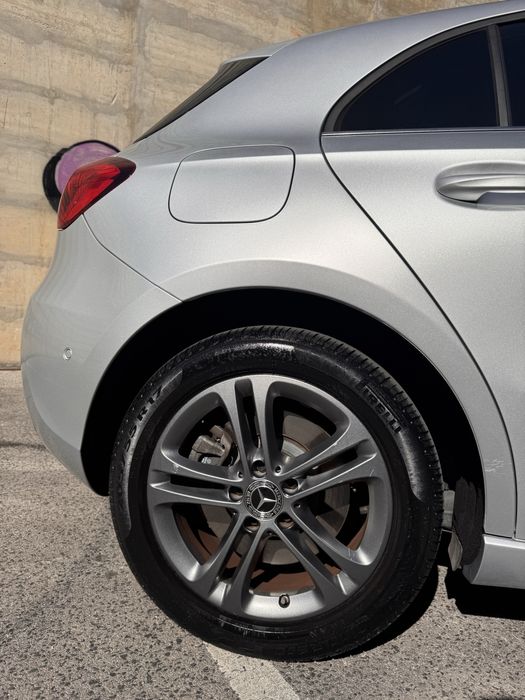 Mercedes A250e como novo
