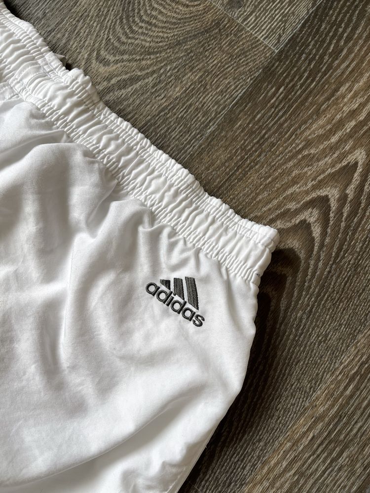 Оригинал винтажные шорты Adidas