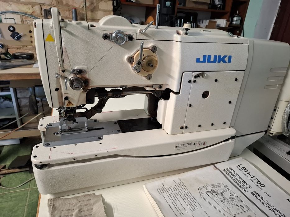 Швейна машина, розпошивальна Jack з серводвигуном. Оверлок Juki Siruba