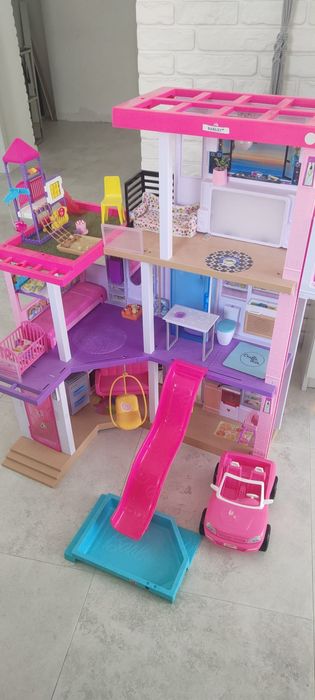 Domek dla lalek Barbie  Dreamhouse z windą