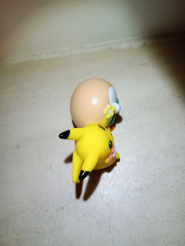 Pikachu e rowlet