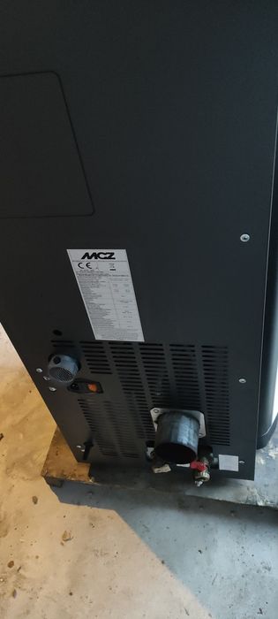 Kominek,piec,piecyk na pellet z płaszczem wodnym