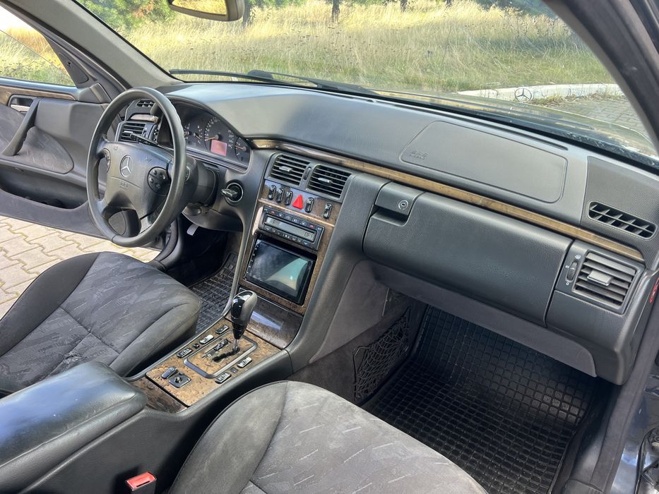 Mercedes - Benz w210 2001p 2.7 CDI Автомат!