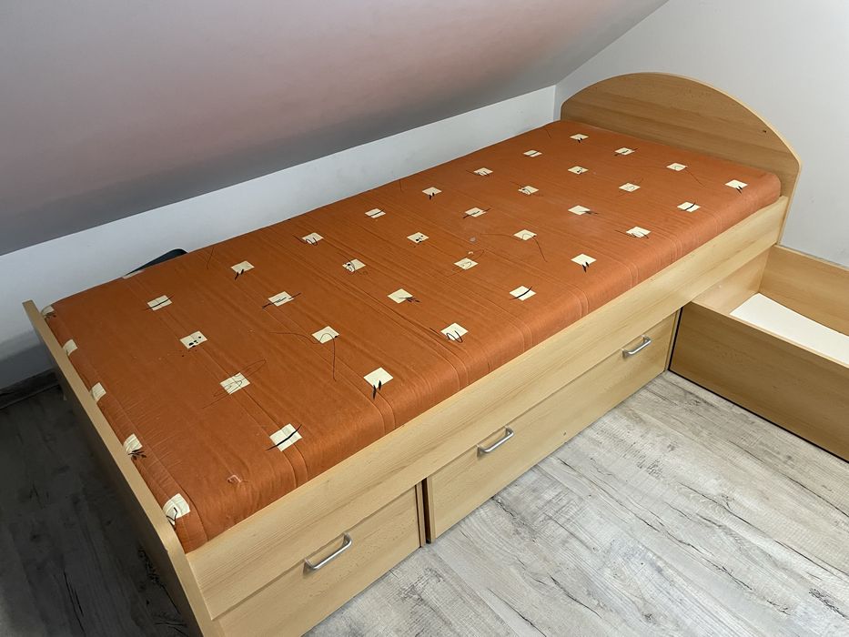 Łożko 200 x 90 cm używane, stan dobry