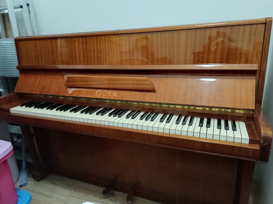 Pianino firmy Calisia