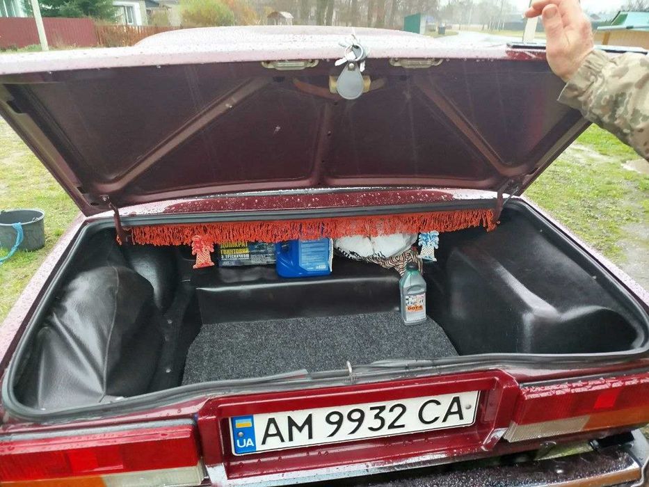 ВАЗ 2107 • Інжектор • 52 953 км • Гарний стан • Гаражне зберігання