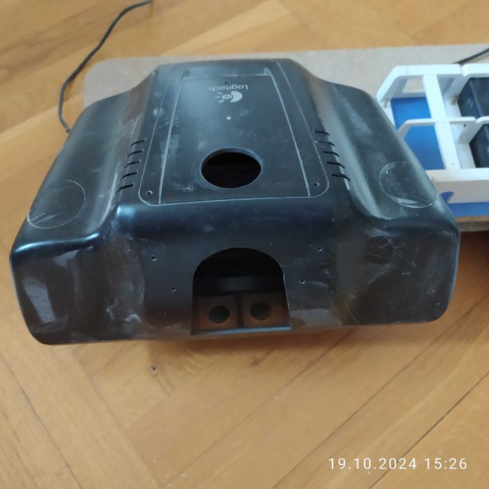 консоль під руль Logitech g25 g27