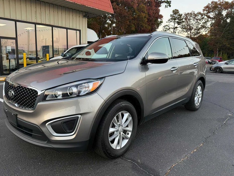 Kia Sorento LX      2018