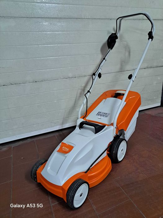 Máquina relva eléctrica Stihl RME 235