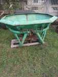 Rozsiewacz Amazone 600l