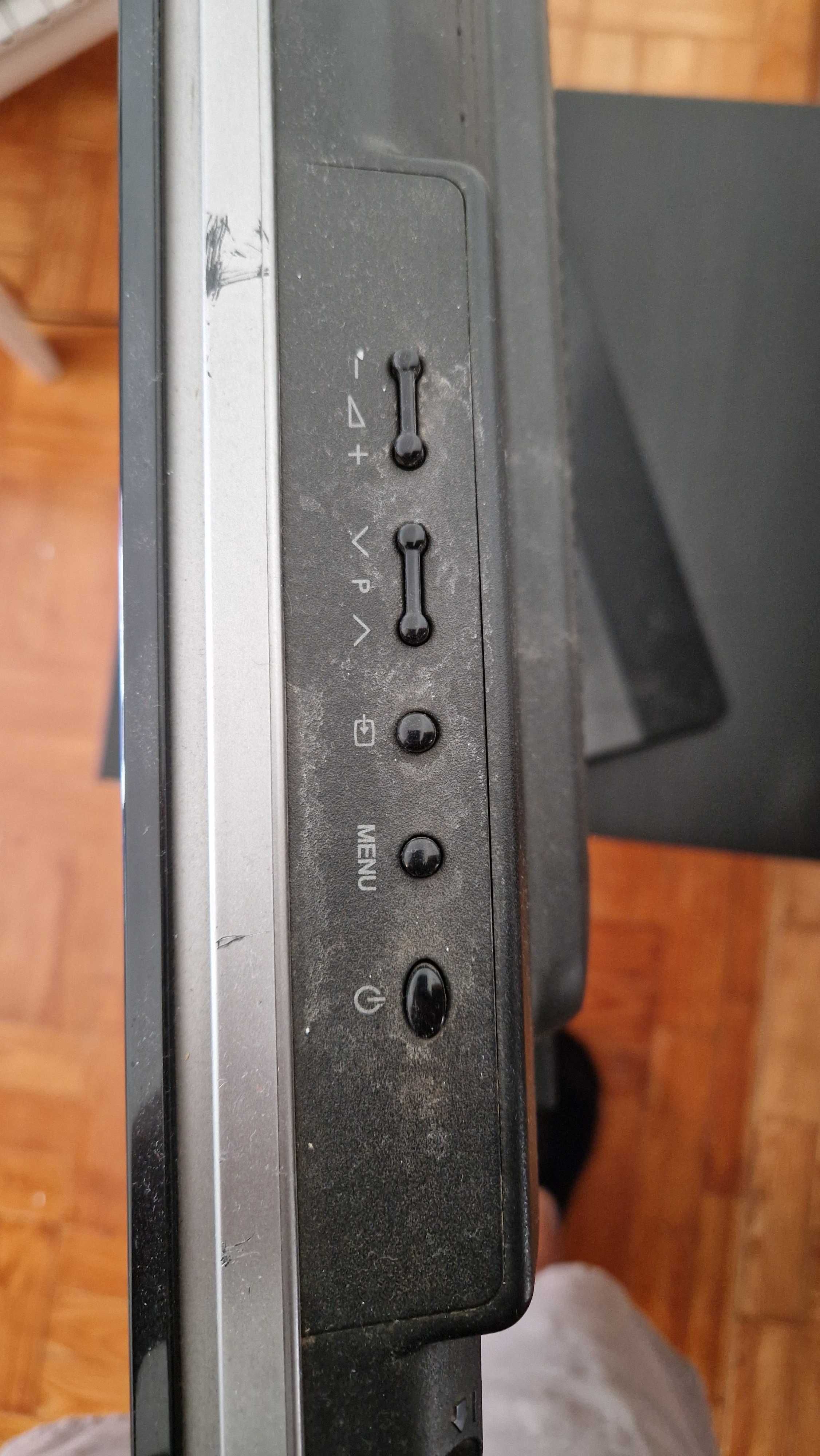 TV LCD Sharp 32''