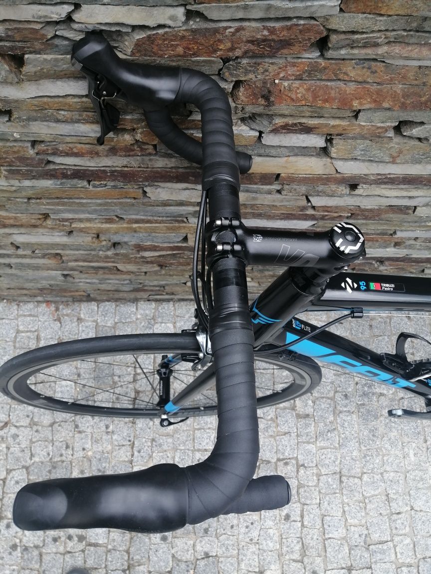 Bicicleta de estrada - FELT