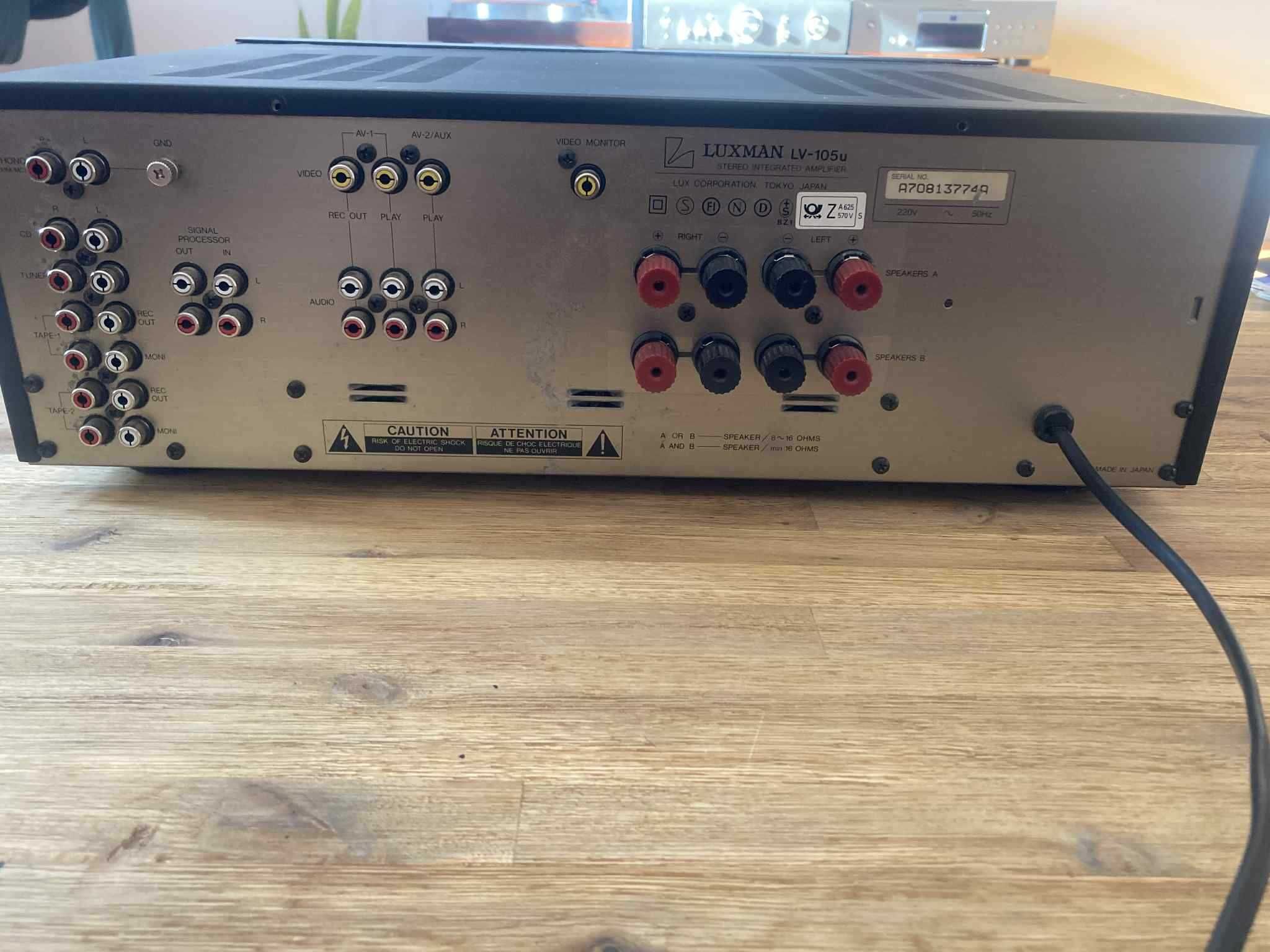 Legendarny wzmacniacz Luxman LV105 u HYBRYDA