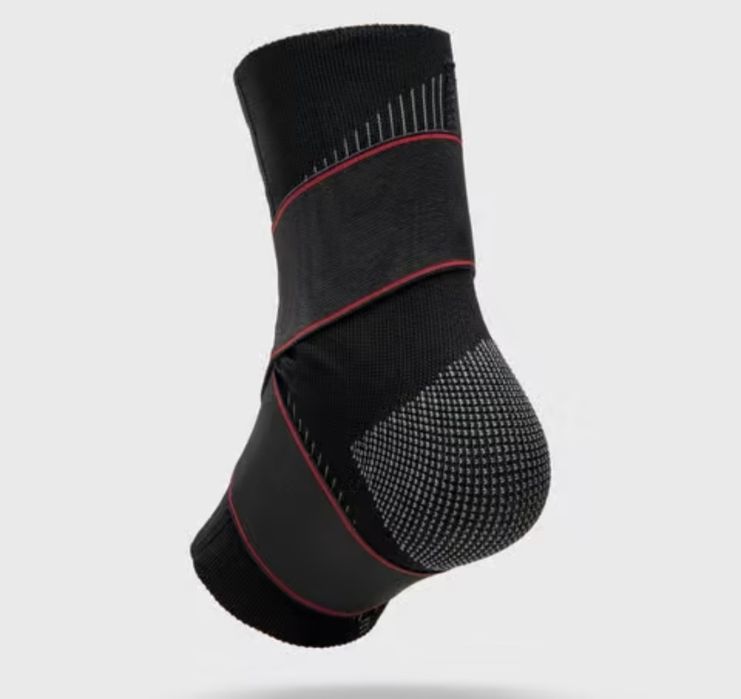 Tornozeleira de Suporte Ligamentar Esquerda/Direita Adulto R100 Preto