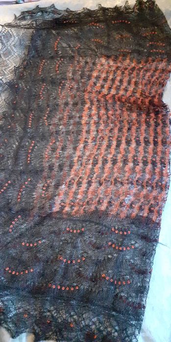 Ажурная, красивая шаль.