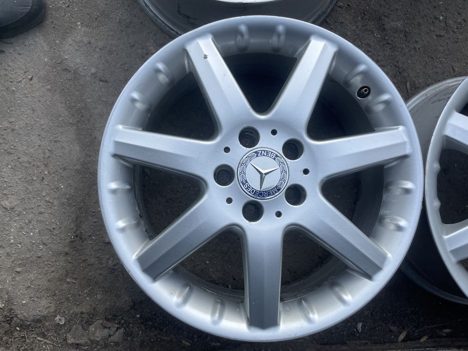 Легкосплавные титановые литые диски 5-112-R17 Mersedes.