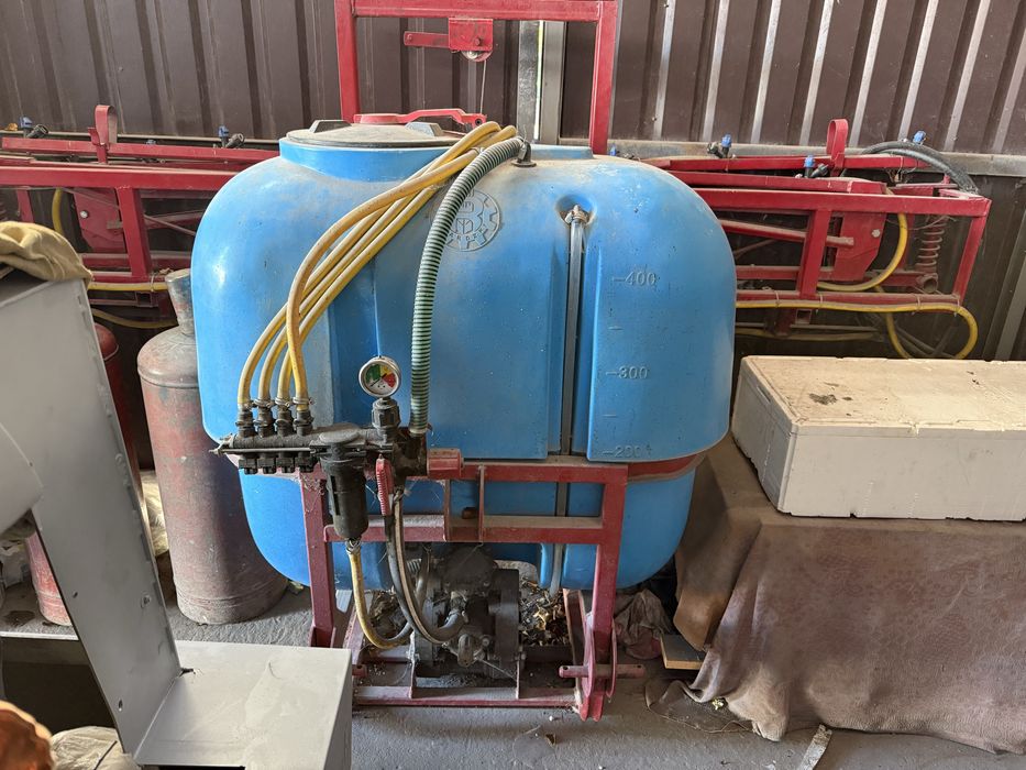 Продам оприскувач для трактора