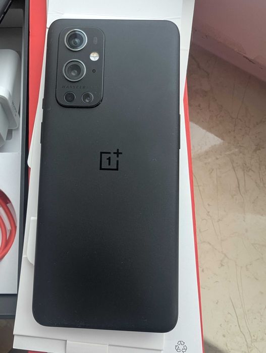 Мобільний телефон One plus 9 pro
