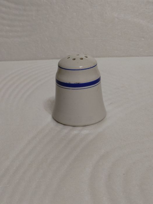 Солонка ВМС Пролетарий фарфоровый завод