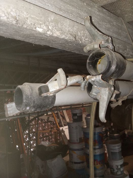 Aspersores e tubos de rega