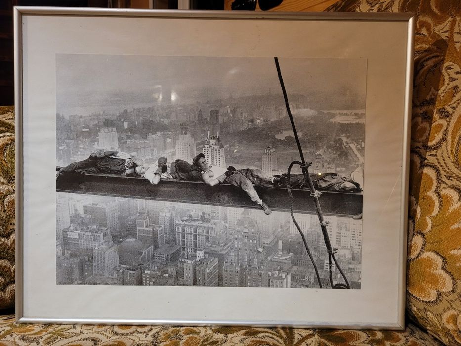 Obraz ikoniczny-opoczynek na szczycie wieżowca