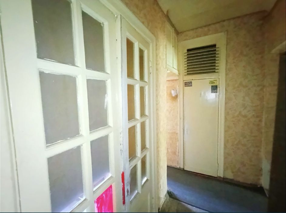 Продам 2 х кямнатну квартиру вулиця  Свободи + борг