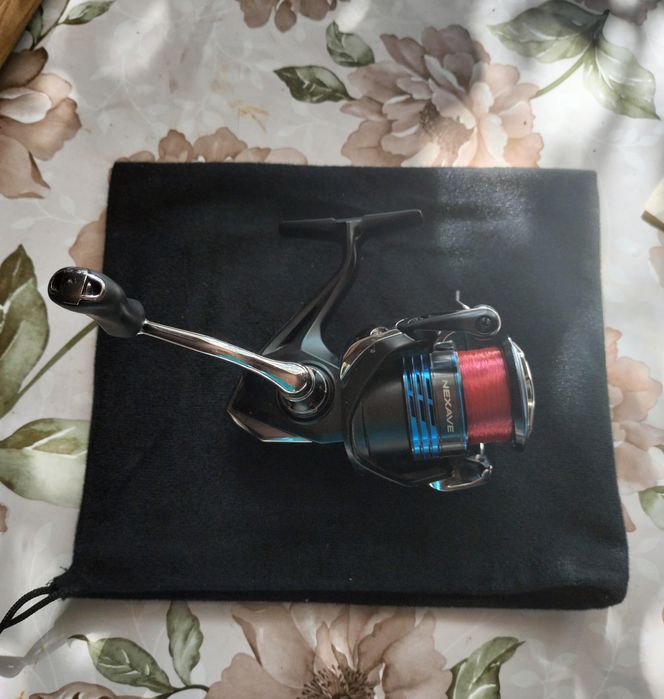 Котушка Shimano Nexave FI 2500S 3+1BB