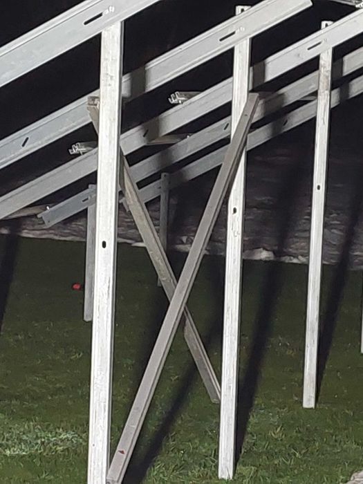 Konstrukcja na 24 panele