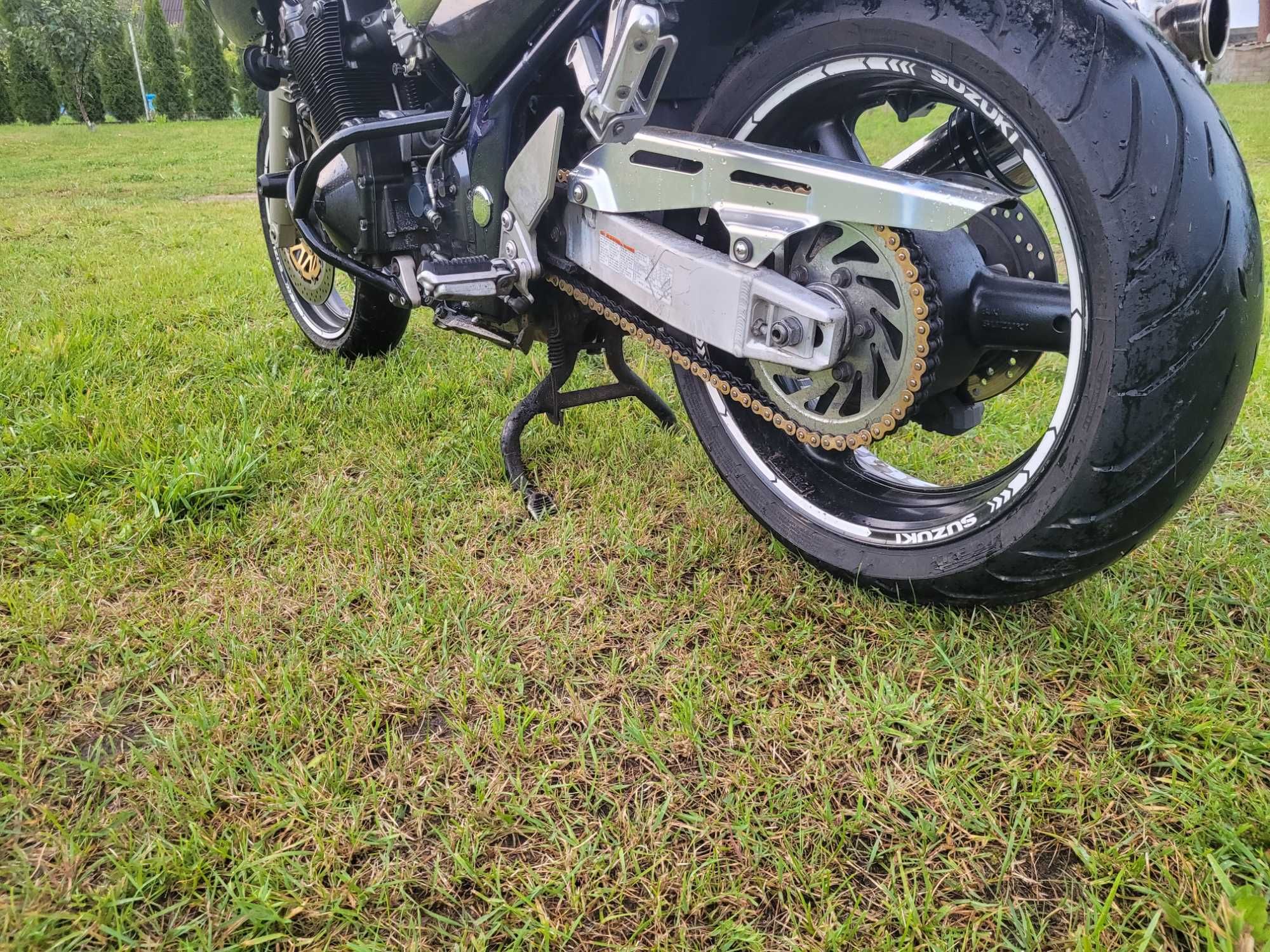 Suzuki bandit 1200s