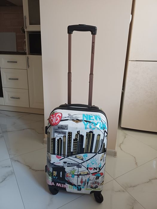 Валіза в хорощому стані