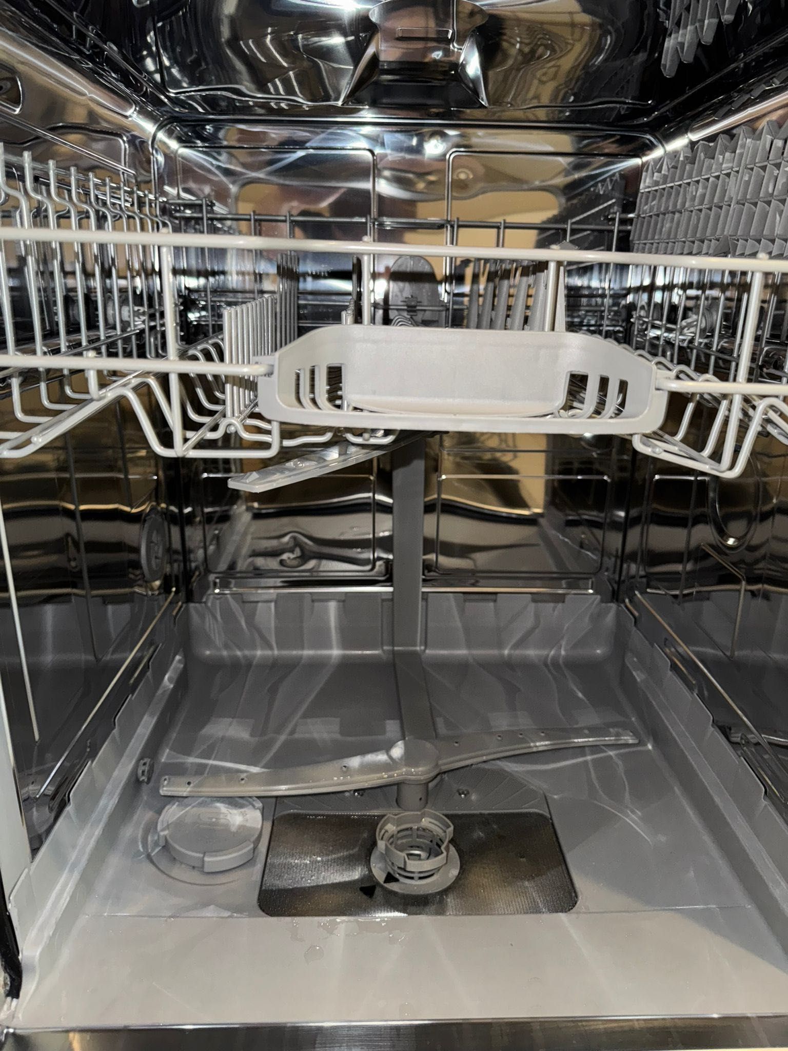 Zmywarka Bosch do zabudowy – sprawna, solidna, gotowa do pracy