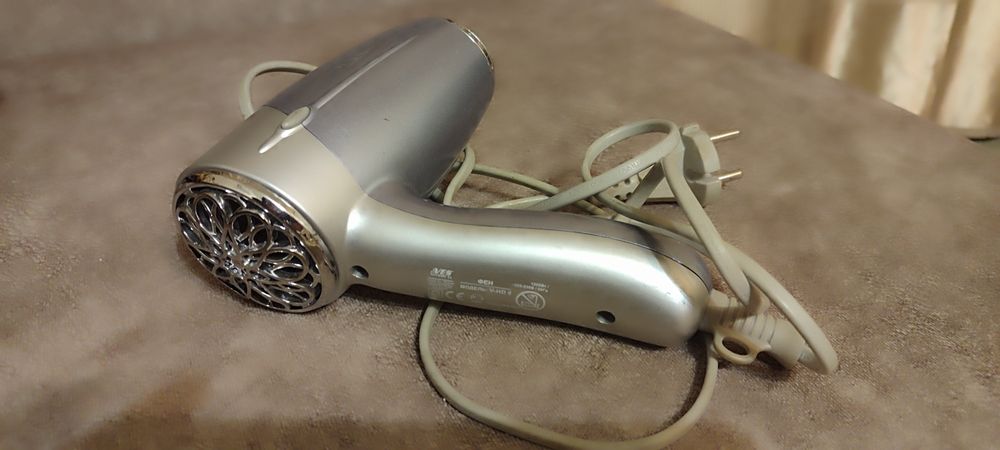 Маленький дорожный фен.