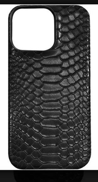 Продам чехол на 16 про мака