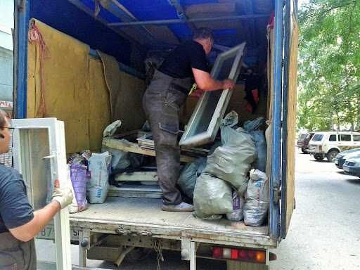 Вывоз старой мебели, вывоз хлама, вывоз строительного мусора.Газель.