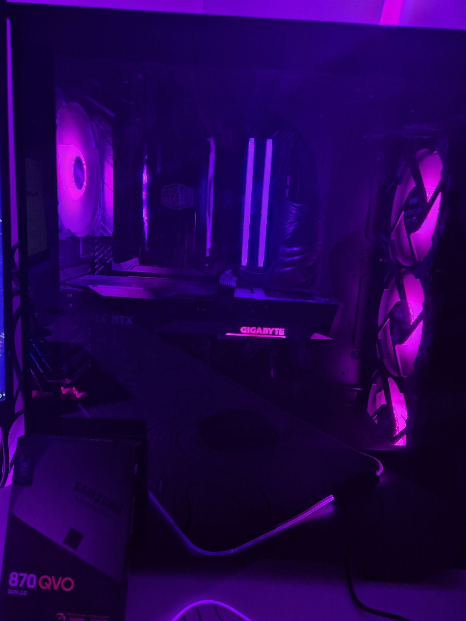 Komputer do gier (i7, RTX, 2 Monitory)