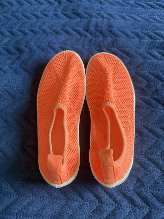 Buty do wody Decathlon, roz. 32-33