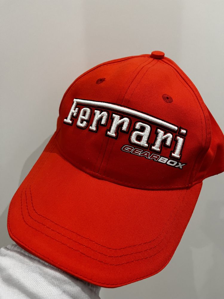 Czapka z daszkiem Ferrari nowa czerwona