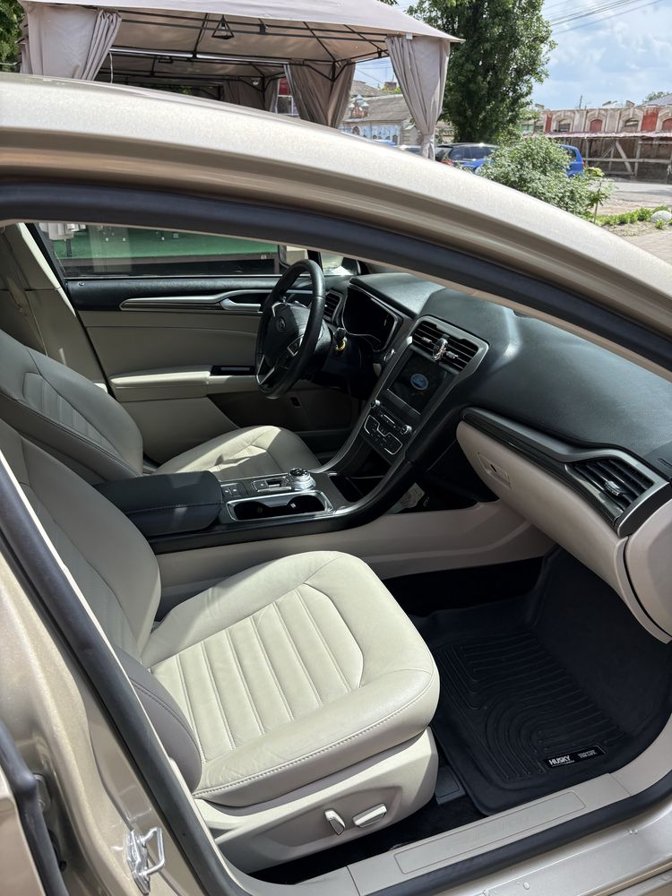 ford fusion hybrid 2018