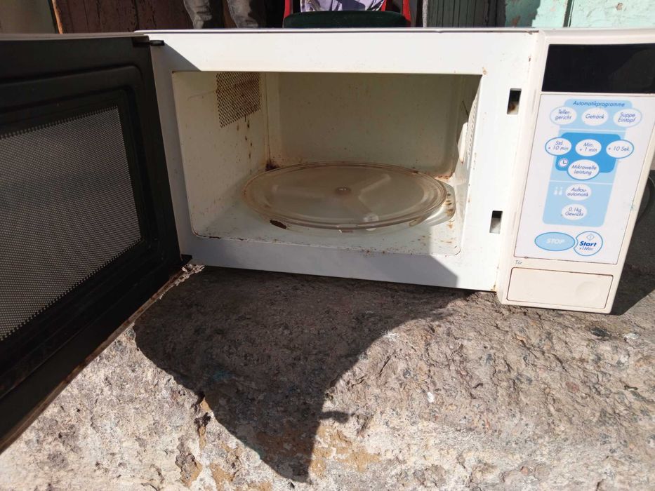 Микроволновка Privileg