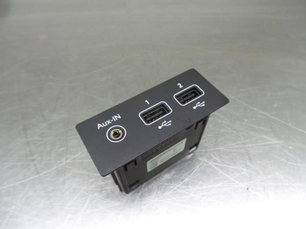 Módulo USB / AUX / IPOD RENAULT Clio V (BF_)