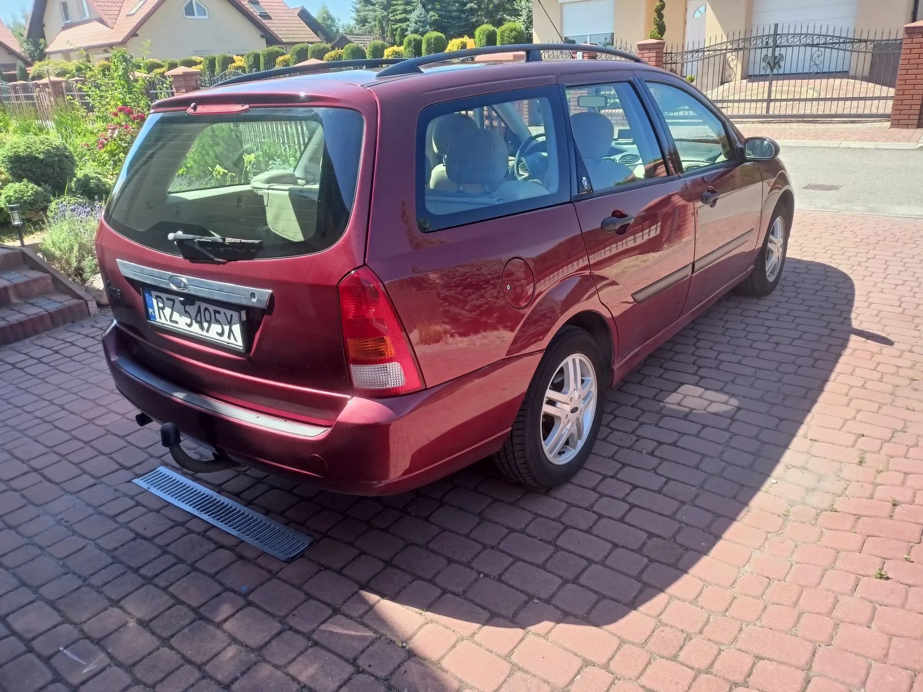 Ford Focus Sprzedam Ford Focus Kombi wersja Ghia 2000 r.