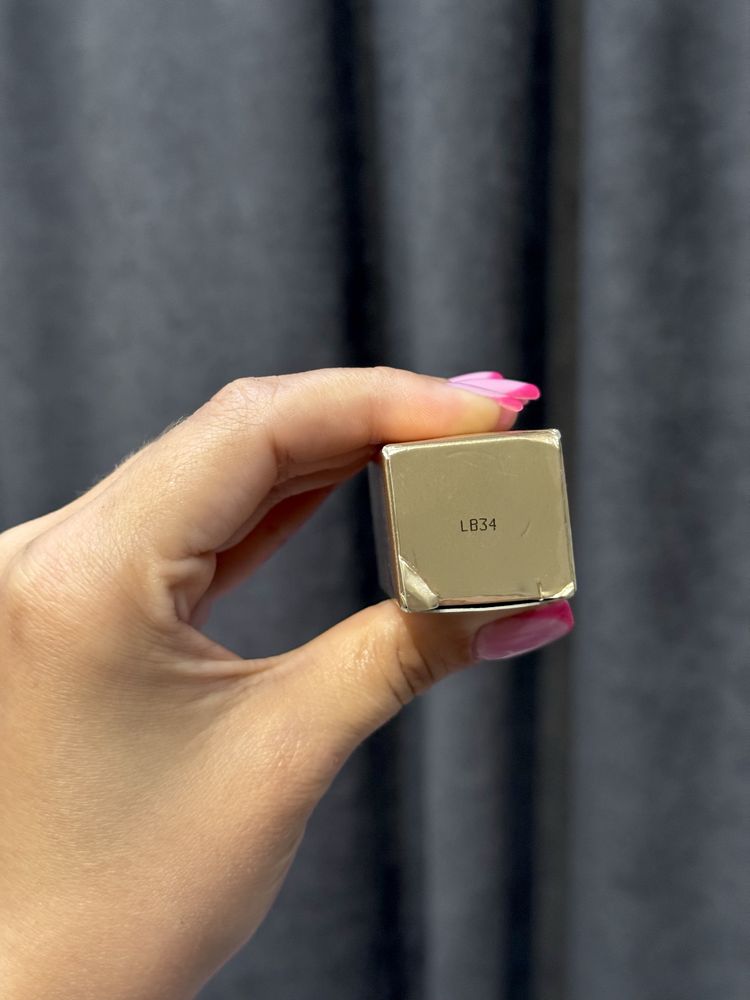Румʼяна нові hourglass whim liquid blush unreal рідкі румяна оверглас