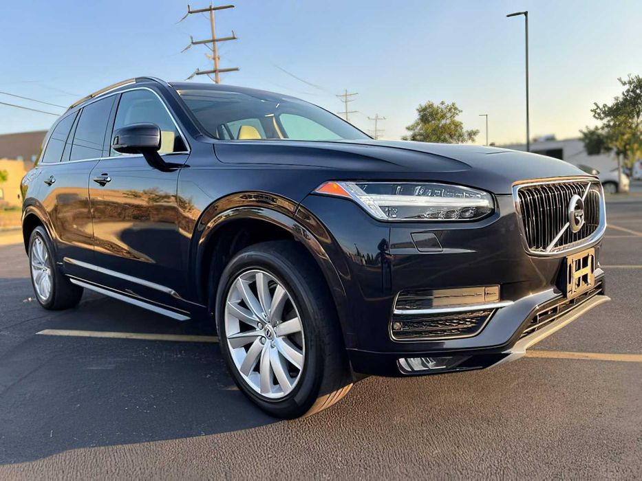 Volvo XC90      2016