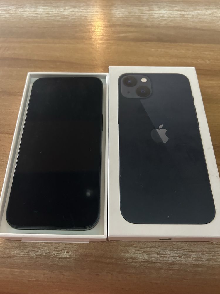 Продам IPhone 13 на 128 gb neverlock