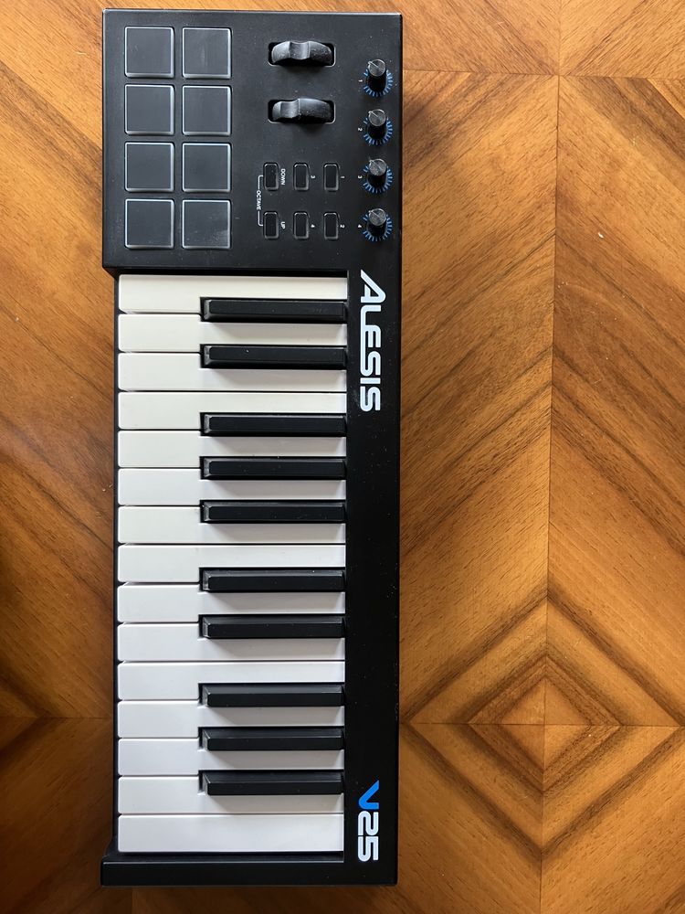 Klawiatura midi Alesis V25