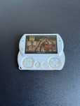 Sony PlayStation Portable Go Branca com 100+ Jogos