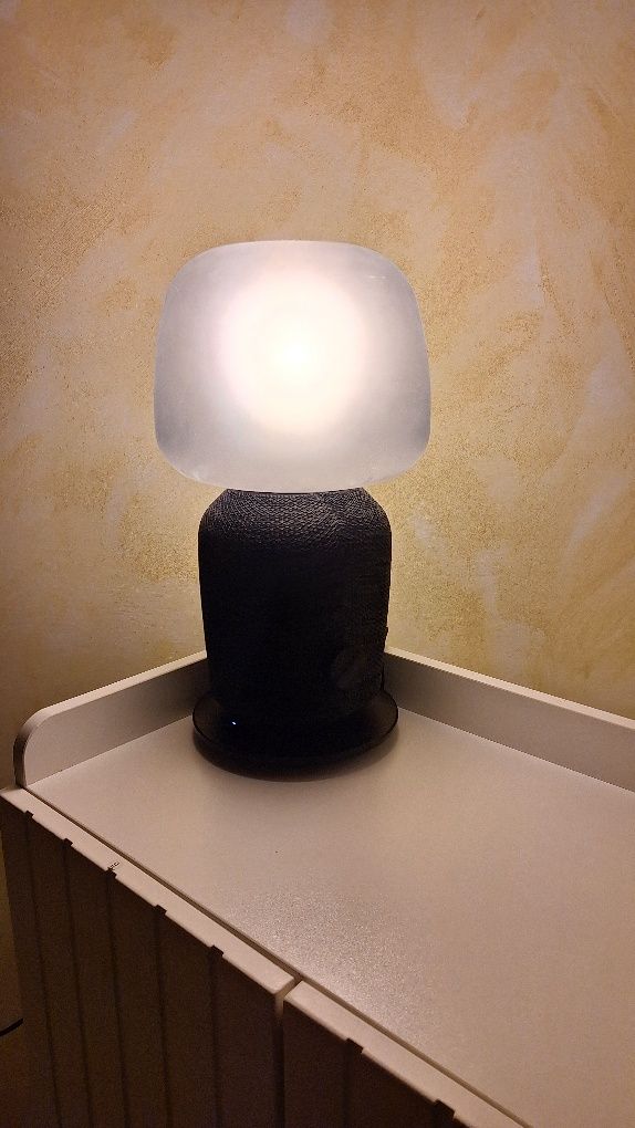 Symphonisk Candeeiro c/coluna ikea